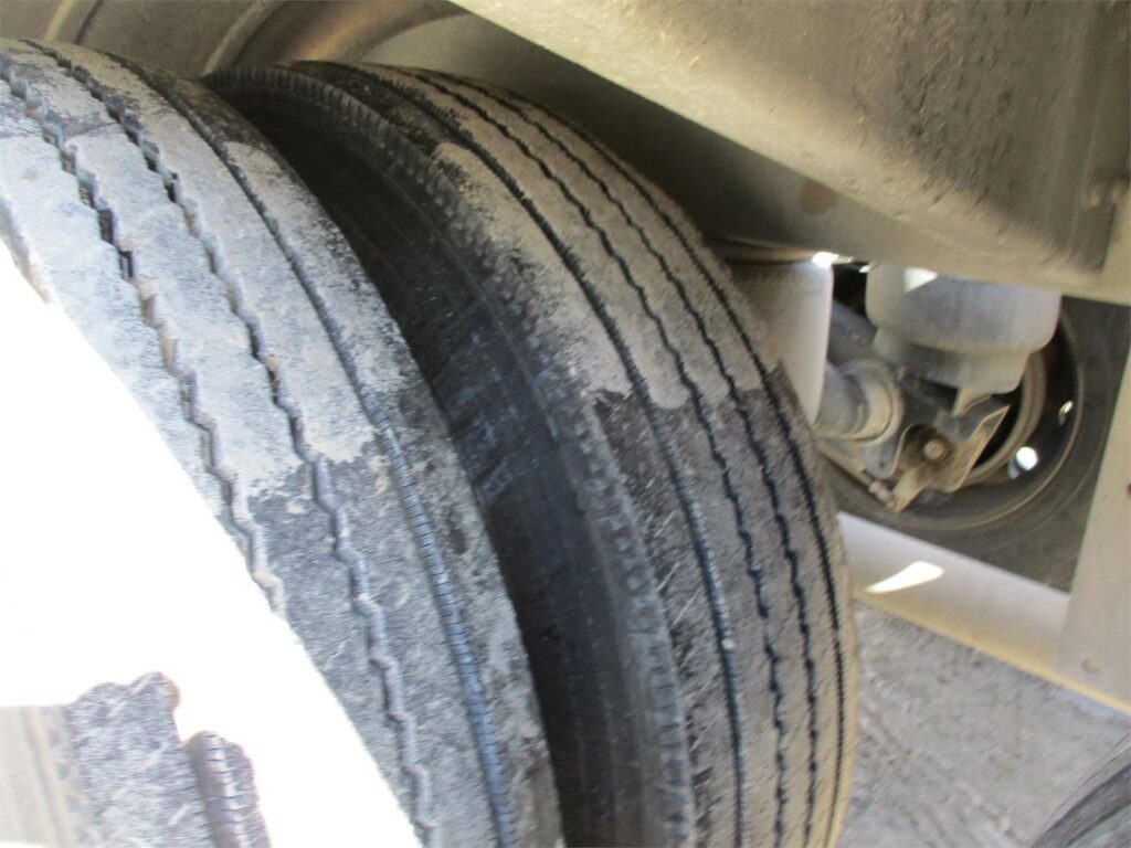 2019 Southern Welding ALUMINUM 1000 CUBIC FT PNEUMATIC TANKER