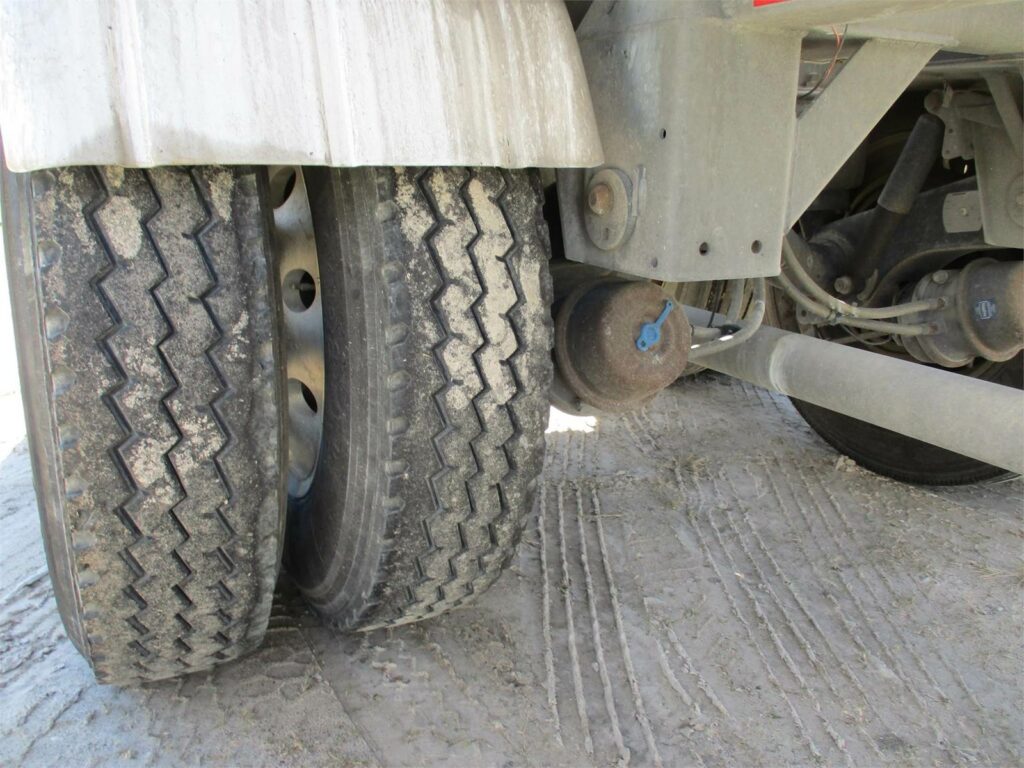 2019 Southern Welding ALUMINUM 1000 CUBIC FT PNEUMATIC TANKER