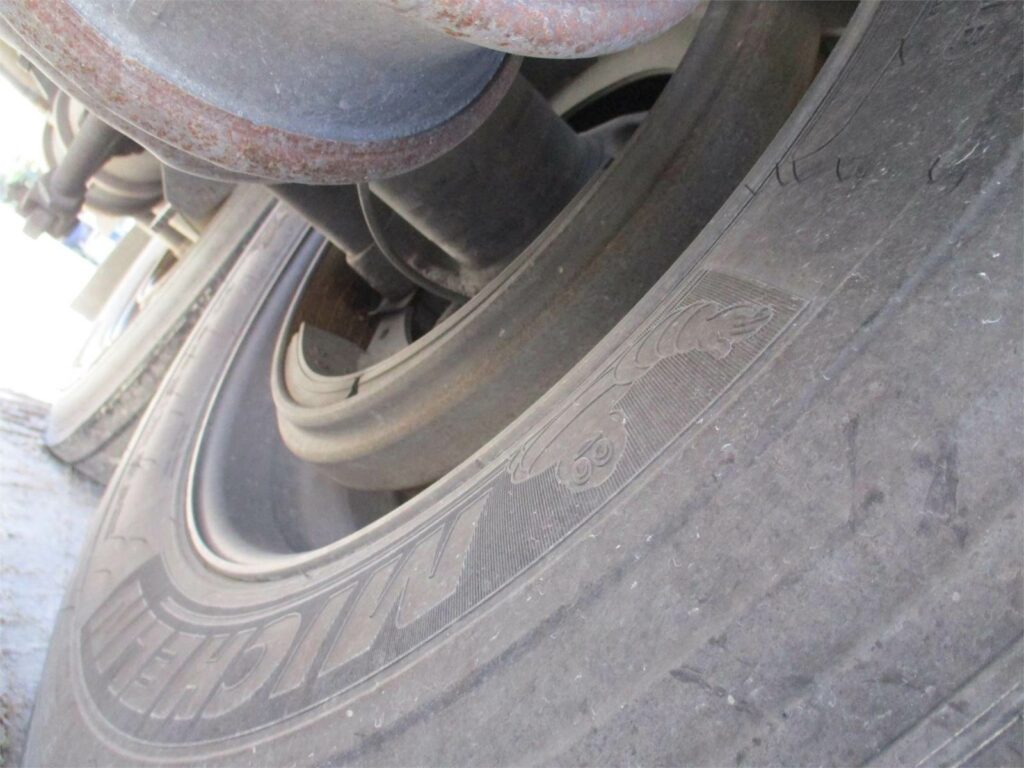 2019 Southern Welding ALUMINUM 1000 CUBIC FT PNEUMATIC TANKER