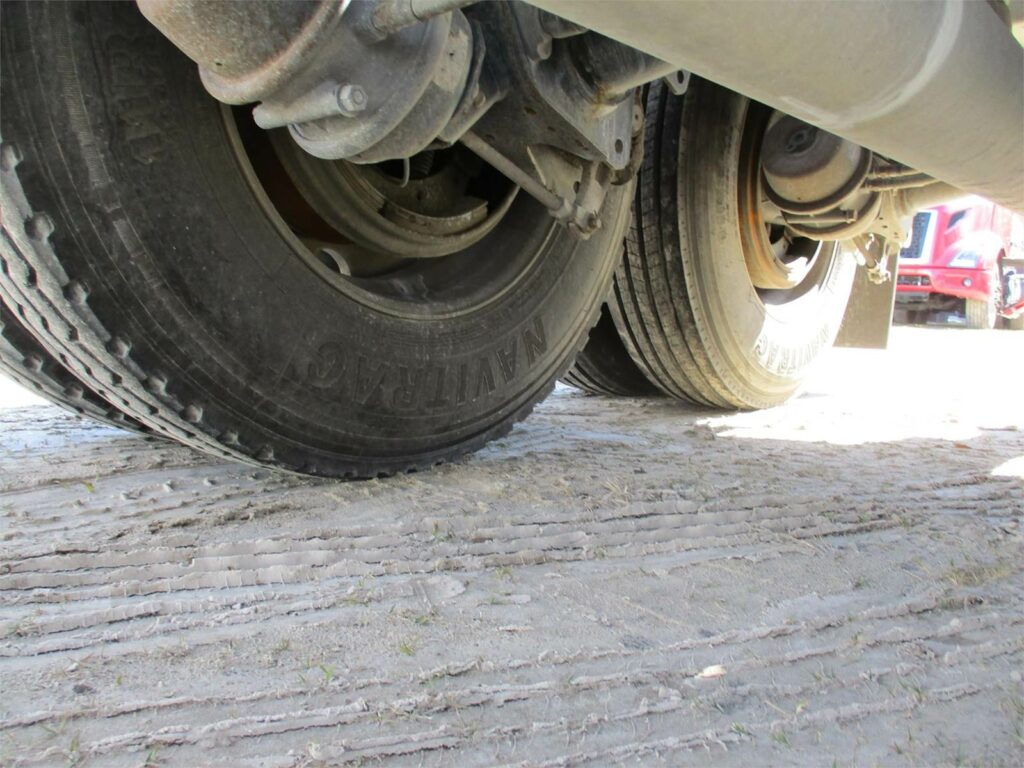 2019 Southern Welding ALUMINUM 1000 CUBIC FT PNEUMATIC TANKER