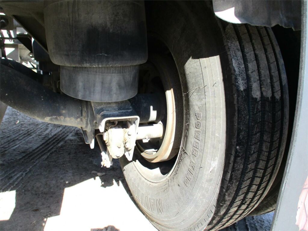 2019 Southern Welding ALUMINUM 1000 CUBIC FT PNEUMATIC TANKER