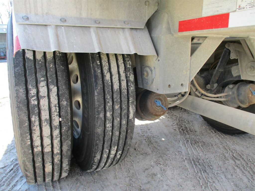 2019 Southern Welding ALUMINUM 1000 CUBIC FT PNEUMATIC TANKER