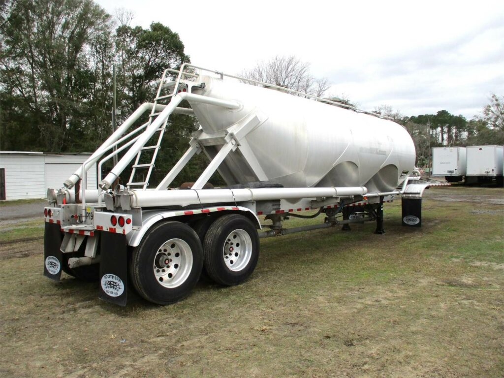 2019 Southern Welding ALUMINUM 1000 CUBIC FT PNEUMATIC TANKER