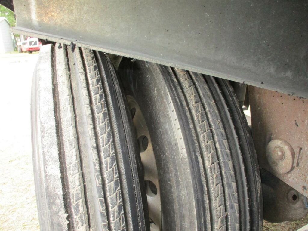 2019 Southern Welding ALUMINUM 1000 CUBIC FT PNEUMATIC TANKER