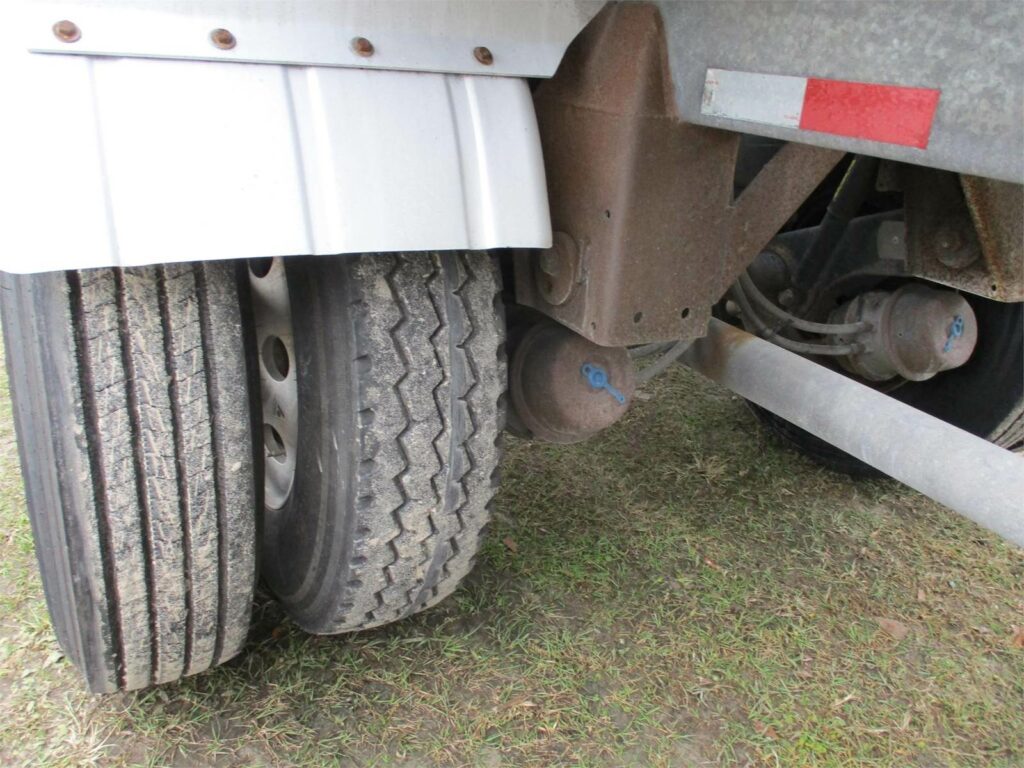 2019 Southern Welding ALUMINUM 1000 CUBIC FT PNEUMATIC TANKER