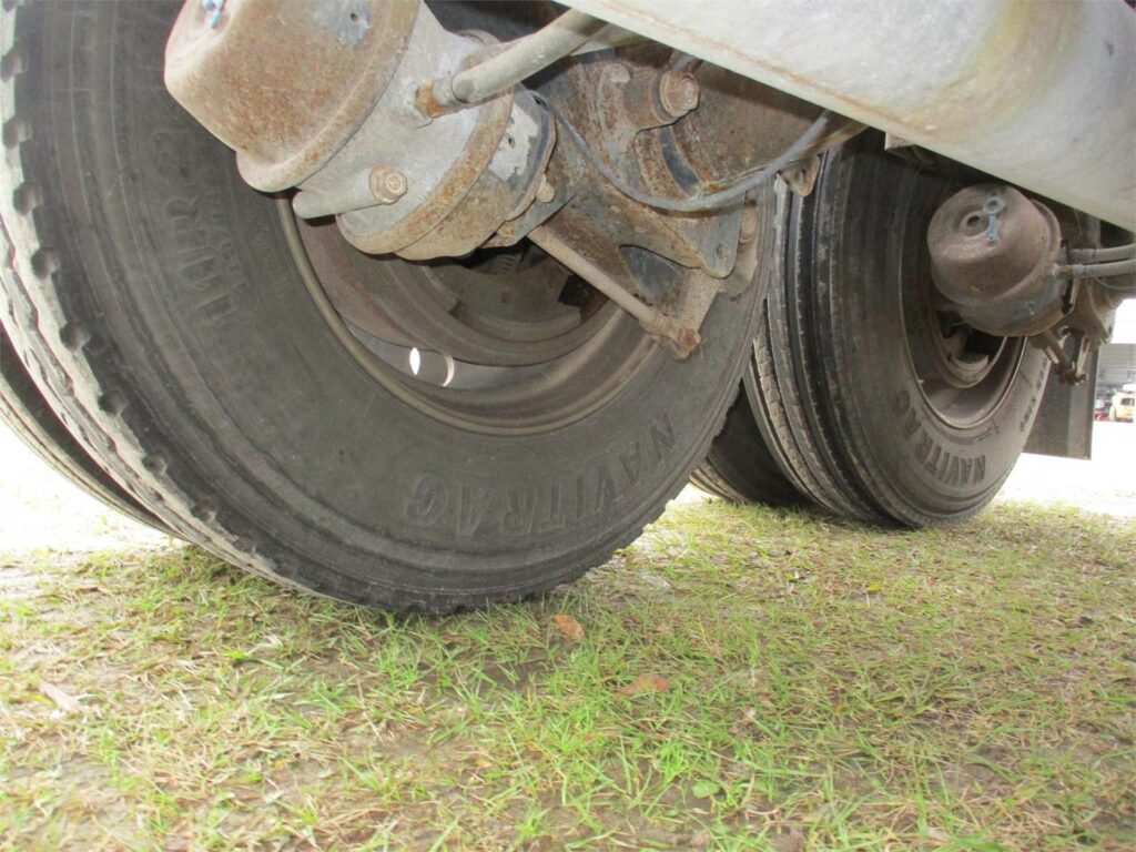 2019 Southern Welding ALUMINUM 1000 CUBIC FT PNEUMATIC TANKER