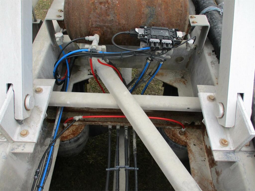 2019 Southern Welding ALUMINUM 1000 CUBIC FT PNEUMATIC TANKER