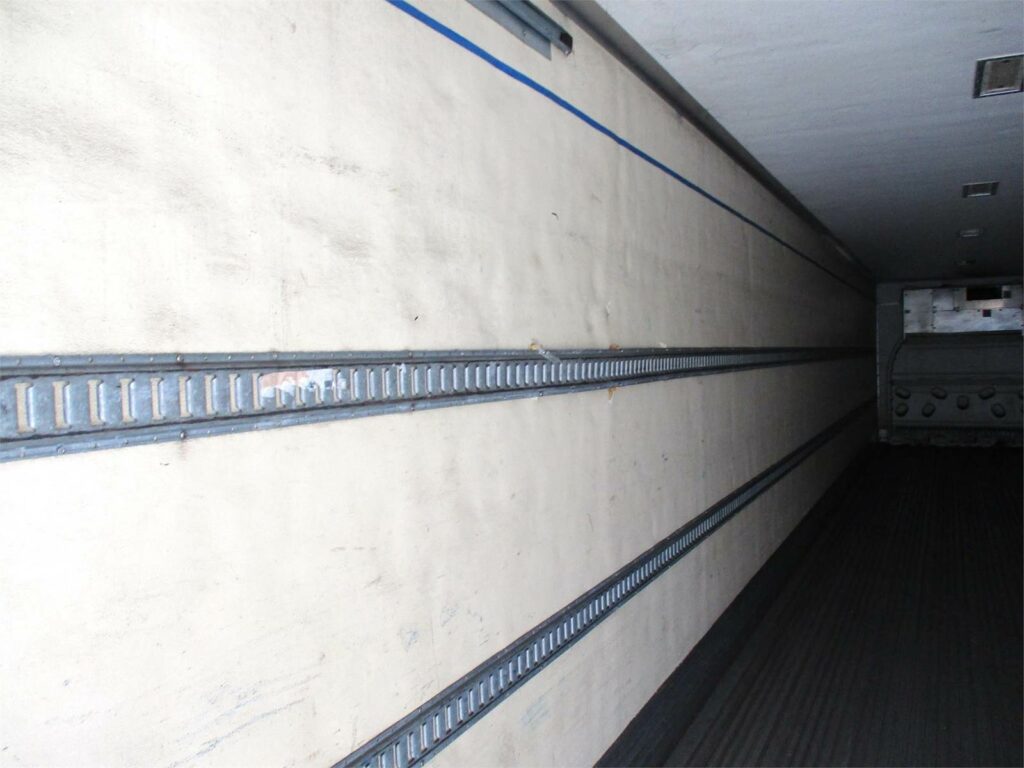 2008 UTILITY 53×102