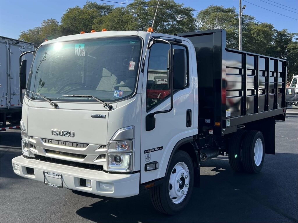 2024 Isuzu NPR HD