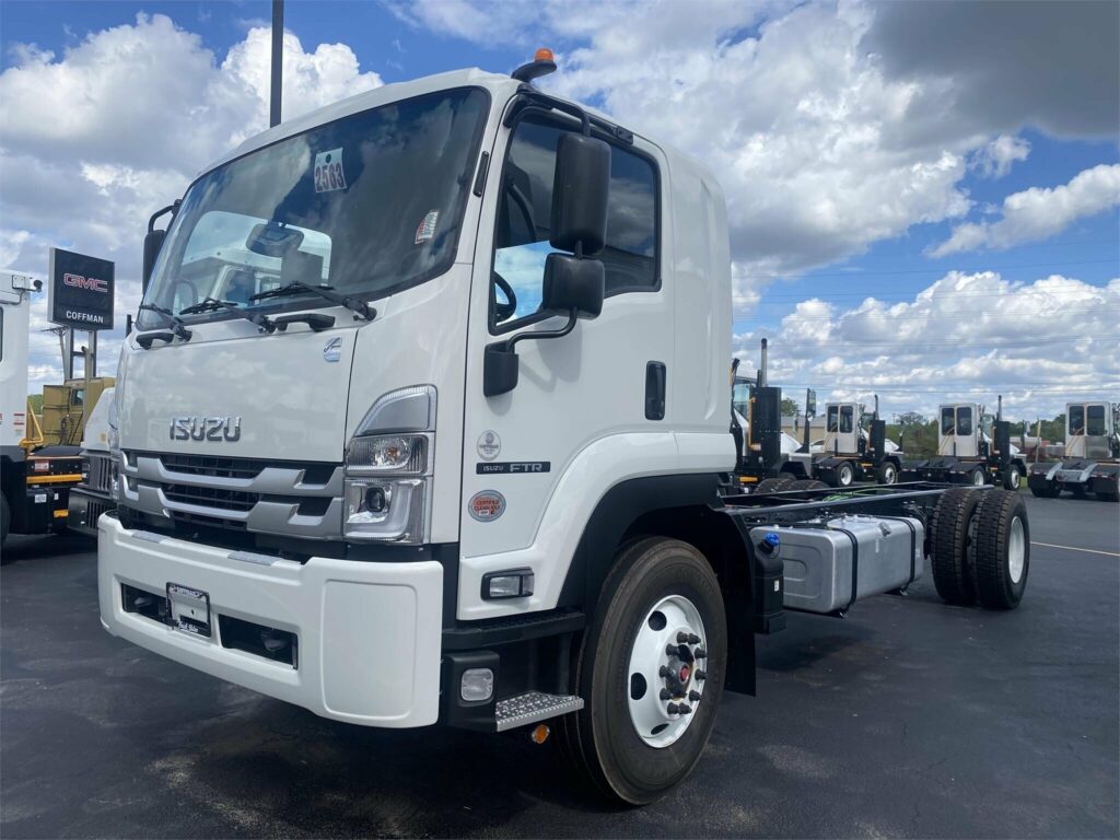 2025 Isuzu FTR