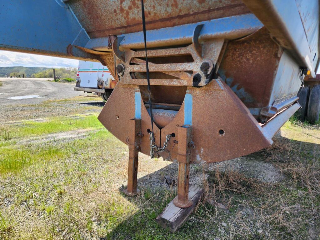 1993 Load King 2060-40-2 Belly Dump Trailer