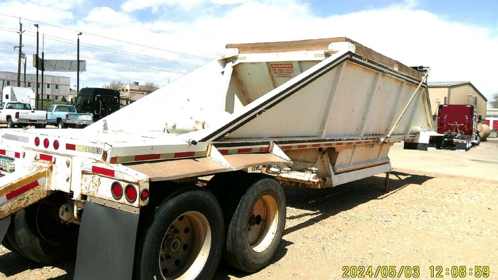 1998 Red River 40′ Belly Dump Trailer