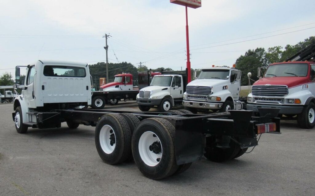 2015 Freightliner M2 106 Tandem Axle Cab & Chassis Truck – Cummins, 310HP, 9 Speed Manual