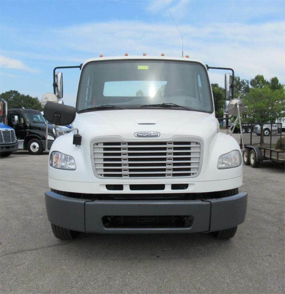 2015 Freightliner M2 106 Tandem Axle Cab & Chassis Truck – Cummins, 310HP, 9 Speed Manual