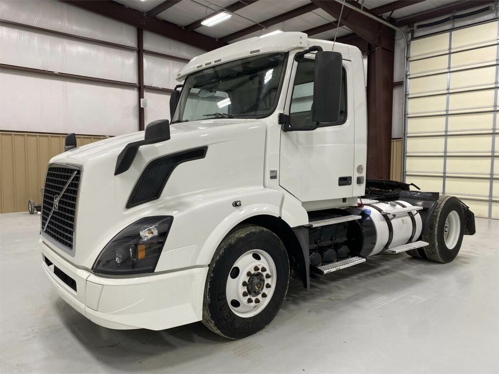 2017 Volvo VNL42T300 Single Axle Cab & Chassis Truck - D13, 405HP ...