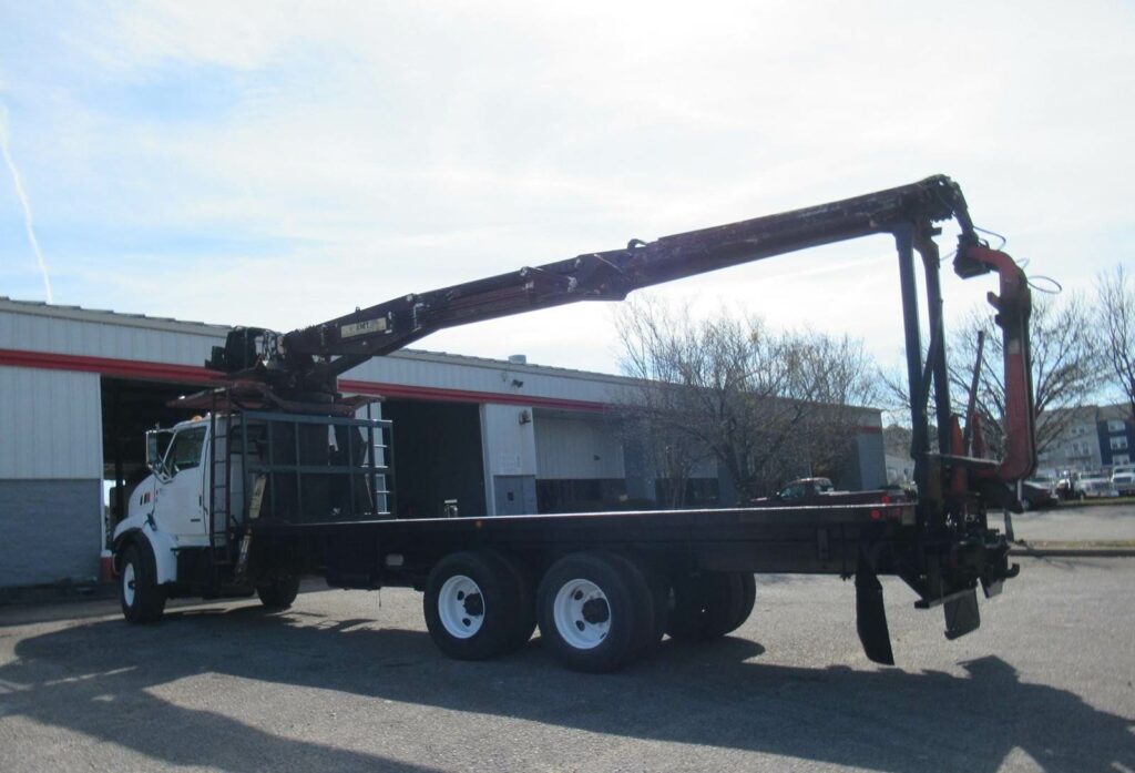 2004 Sterling LT9513 Crane Truck – 2003 IMT 16000SII Knuckle Boom Crane, 8Ll