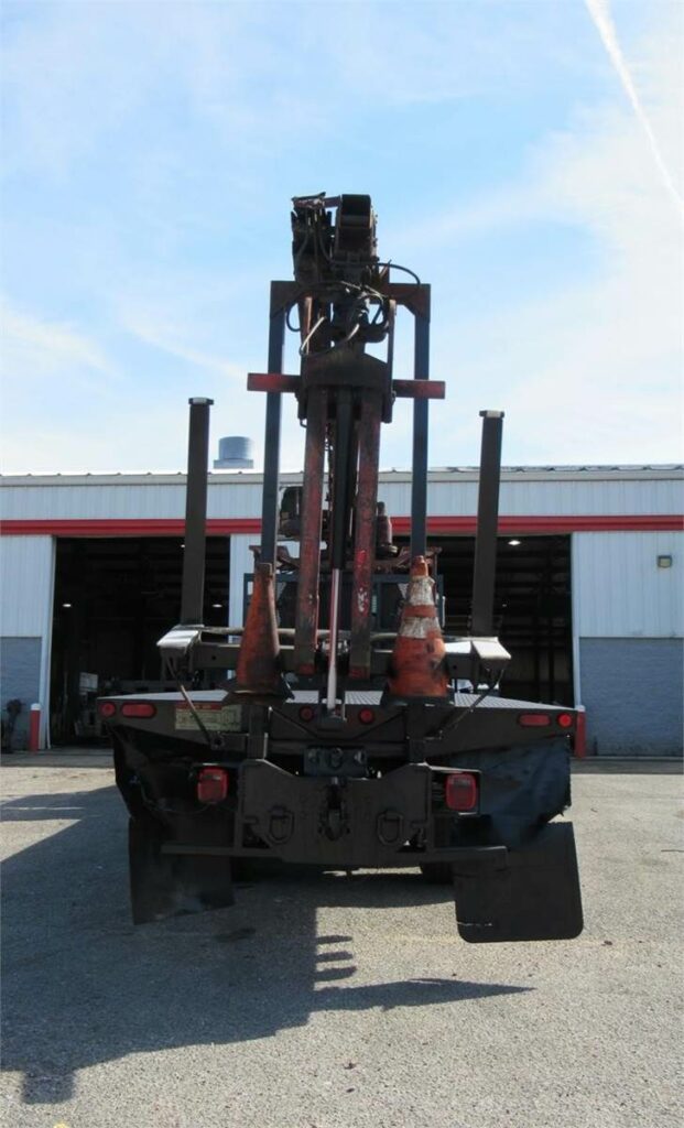 2004 Sterling LT9513 Crane Truck – 2003 IMT 16000SII Knuckle Boom Crane, 8Ll