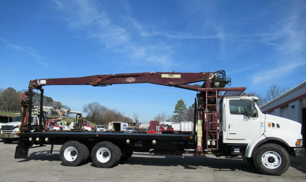 2004 Sterling LT9513 Crane Truck – 2003 IMT 16000SII Knuckle Boom Crane, 8Ll