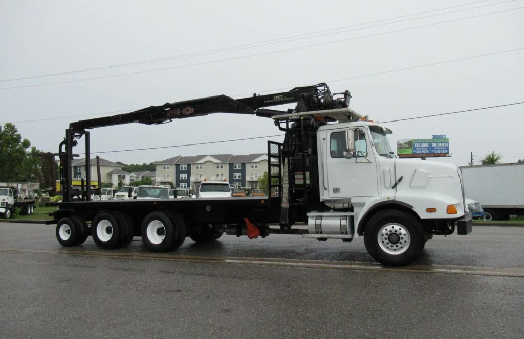 Western Star 4900 Crane Truck – 2005 IMT 16000SIII Knuckle Boom Crane, 10 Spd