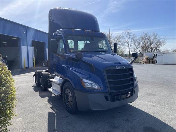 2020 Freightliner Cascadia 116 Day Cab Truck – Detroit 410HP