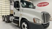 2014 Freightliner Cascadia 125 Day Cab Truck – Cummins 450HP, 10 Speed Ultrashift Manual