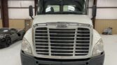 2014 Freightliner Cascadia 125 Day Cab Truck – Cummins 450HP, 10 Speed Ultrashift Manual