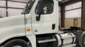 2014 Freightliner Cascadia 125 Day Cab Truck – Cummins 450HP, 10 Speed Ultrashift Manual