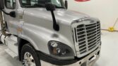 2017 Freightliner Cascadia 125 Day Cab Truck – Detroit 475HP, 10 Speed Ultrashift Manual