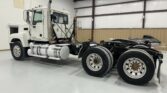 2018 Mack Pinnacle CHU613 Day Cab Truck – MP8 445HP