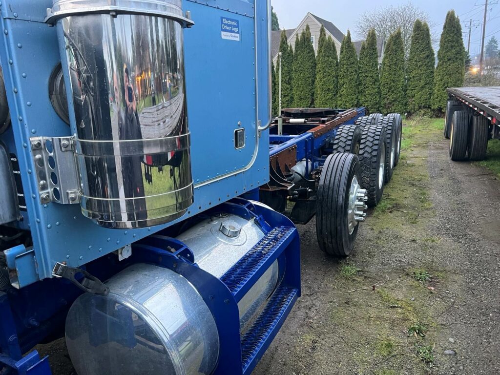 1990 Peterbilt 378 5 axle (quad) day cab tractor