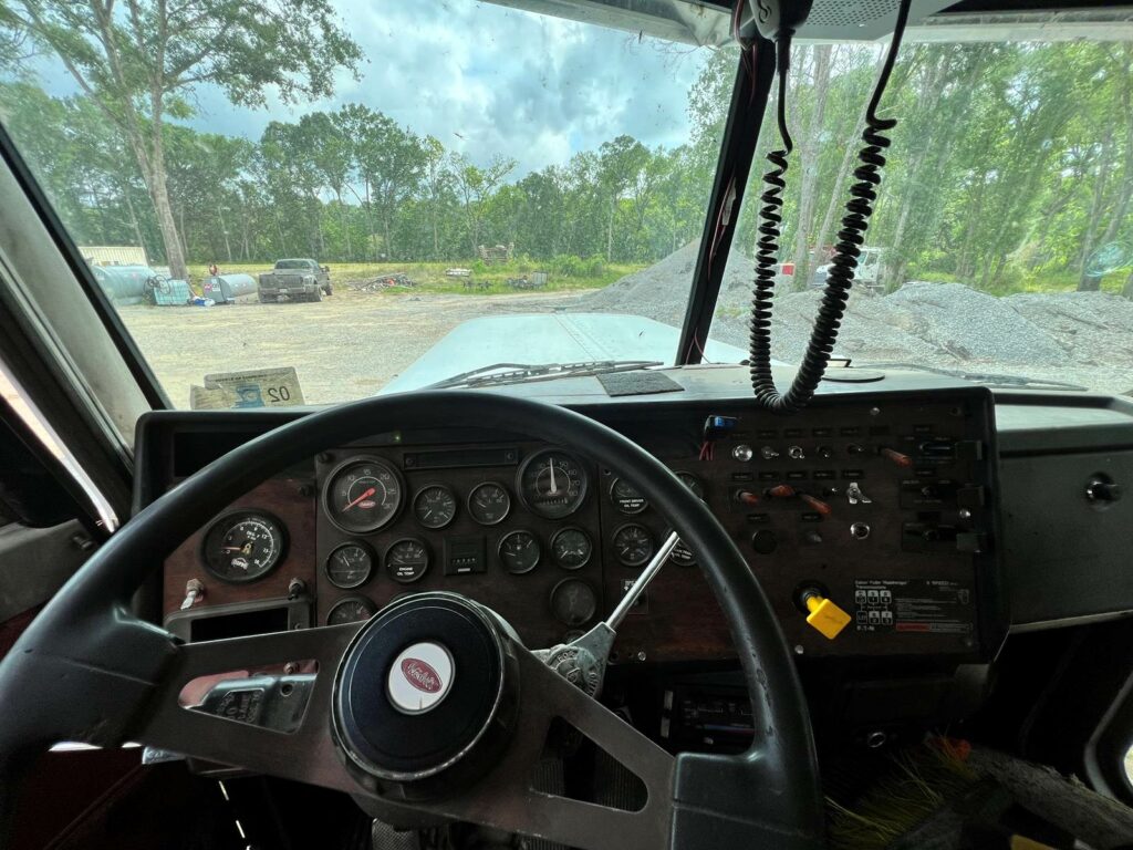 1989 Peterbilt 379 Day Cab Truck