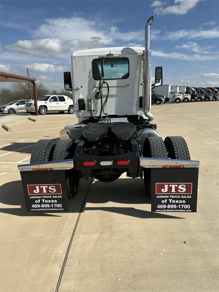 2020 Peterbilt 579 Single Axle Day Cab Truck – Paccar 430HP, 12 Speed Endurant Amt