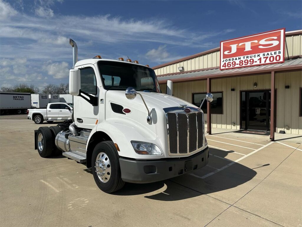 2020 Peterbilt 579 Single Axle Day Cab Truck – Paccar 430HP, 12 Speed Endurant Amt