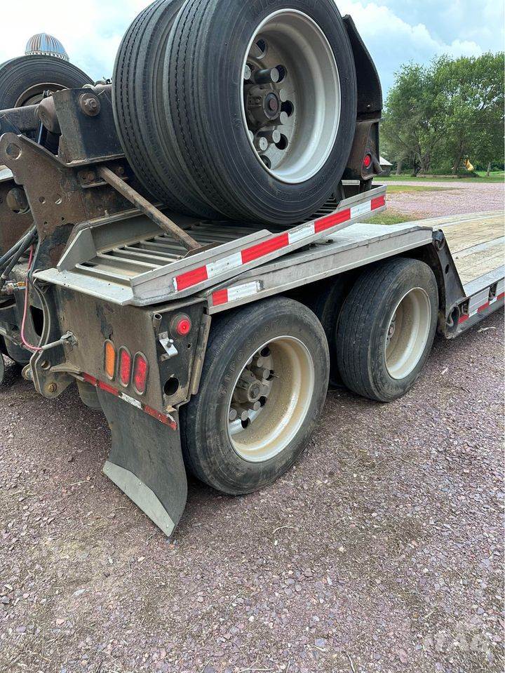 2016 Landoll 35 Ton Double Drop Deck Trailer – Tri-Axle, 27ft Well, Hydraulic Detach, Aluminum Slide Outs, D-Rings