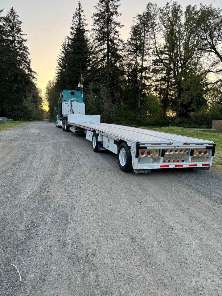 2017 Reitnouer 48ft Drop Deck Trailer – All Aluminum, Aluminum Floor, Spread Axle, Toolboxes, Ramps, Load Scale