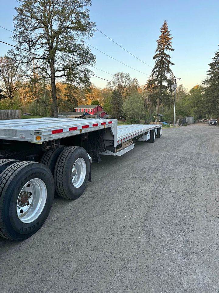 2017 Reitnouer 48ft Drop Deck Trailer – All Aluminum, Aluminum Floor, Spread Axle, Toolboxes, Ramps, Load Scale