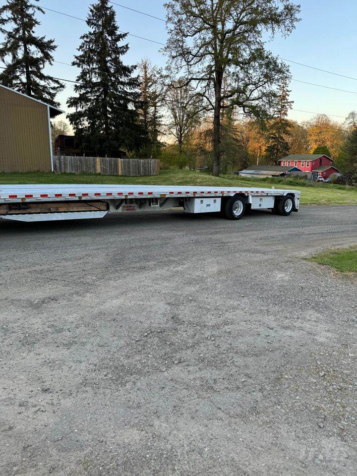 2017 Reitnouer 48ft Drop Deck Trailer – All Aluminum, Aluminum Floor, Spread Axle, Toolboxes, Ramps, Load Scale