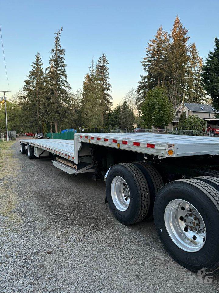 2017 Reitnouer 48ft Drop Deck Trailer – All Aluminum, Aluminum Floor, Spread Axle, Toolboxes, Ramps, Load Scale