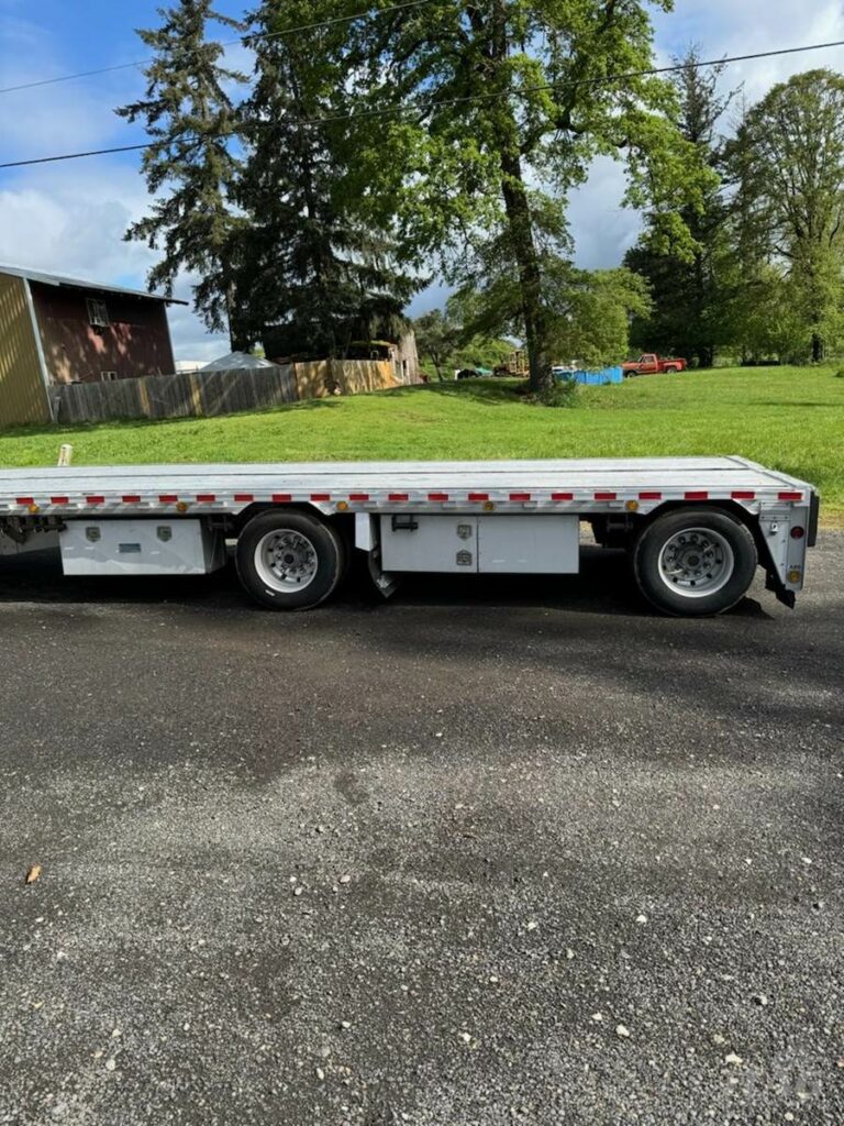 2017 Reitnouer 48ft Drop Deck Trailer – All Aluminum, Aluminum Floor, Spread Axle, Toolboxes, Ramps, Load Scale