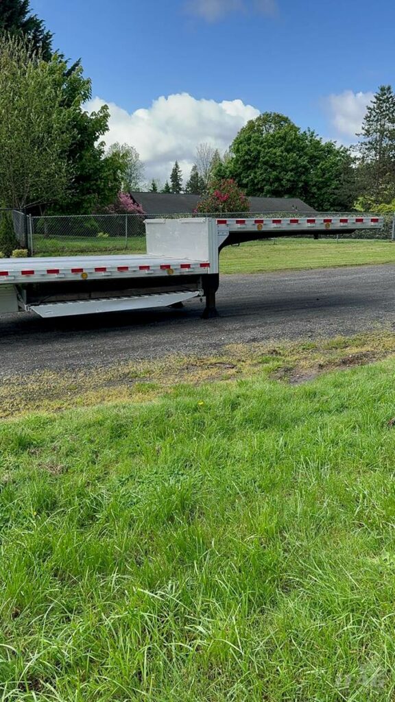 2017 Reitnouer 48ft Drop Deck Trailer – All Aluminum, Aluminum Floor, Spread Axle, Toolboxes, Ramps, Load Scale