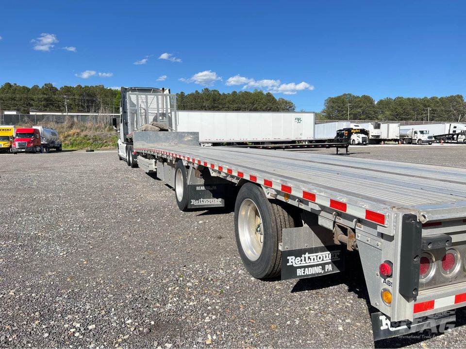 2018 Reitnouer 53ft Drop Deck Trailer – All Aluminum, Aluminum Floor, Rear Sliding Axle, Toolbox, Ramps, Dunnage Rack, Big Bubba