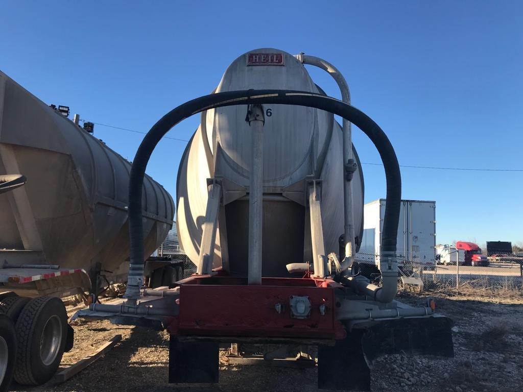 1989 Heil Aluminum Dry Bulk / Pneumatic Tank Trailer