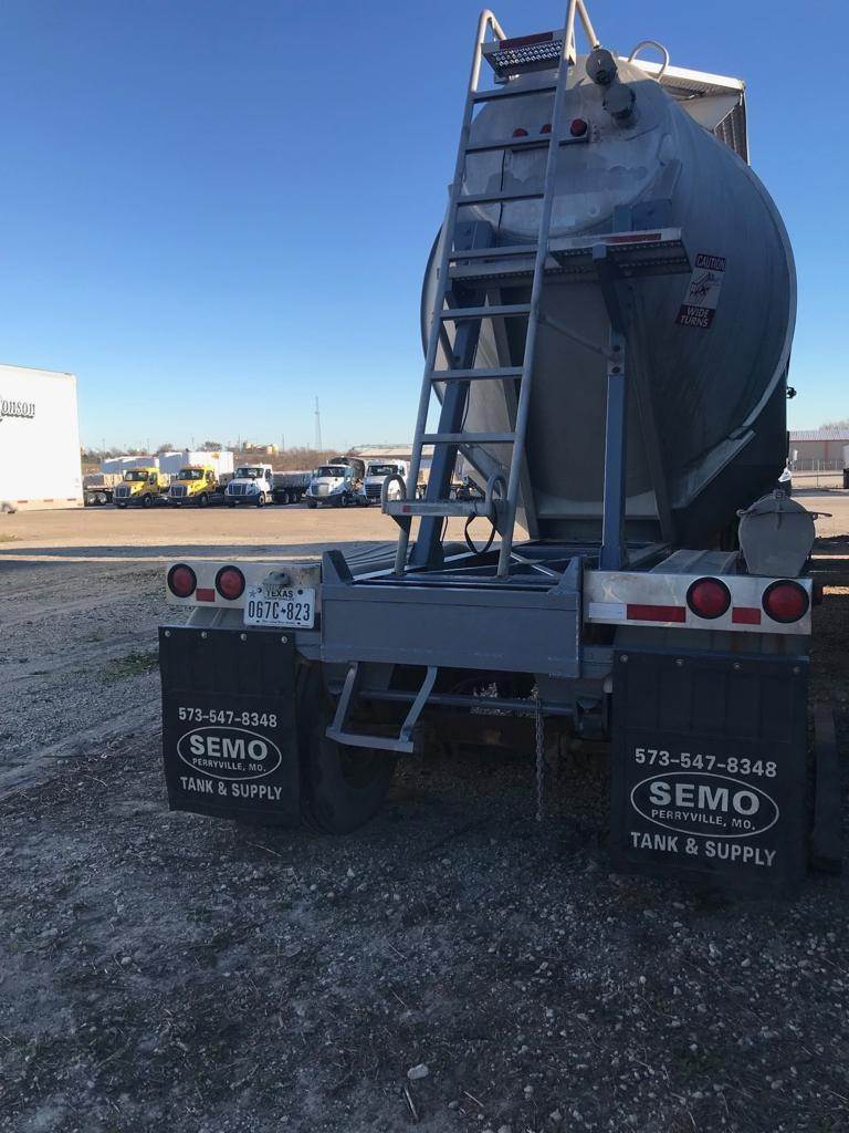 1994 Polar Aluminum Dry Bulk / Pneumatic Tank Trailer