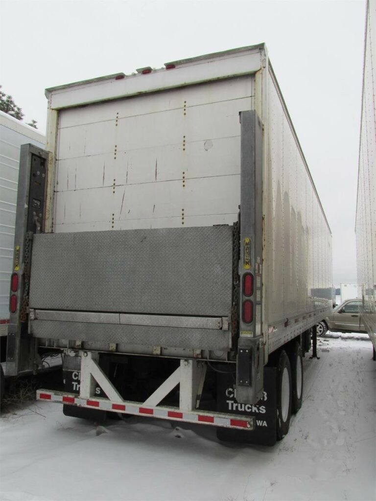 2008 Trailmobile 40 ft Dry Van Trailer – Roll up Door, Air Ride, Liftgate