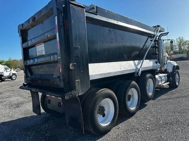 2006 Mack Granite CV713 Tri Axle Dump Truck – 427HP, 16′ Dump