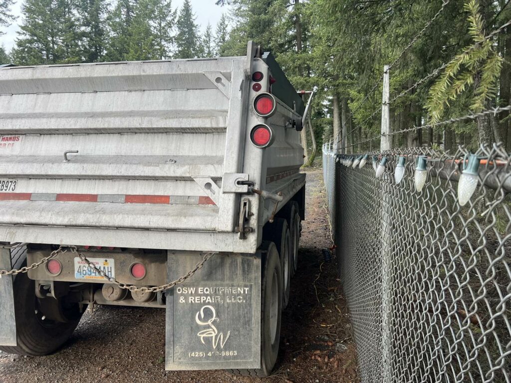 1993 SturdyWeld 4 axle pup trailer with aluminum box