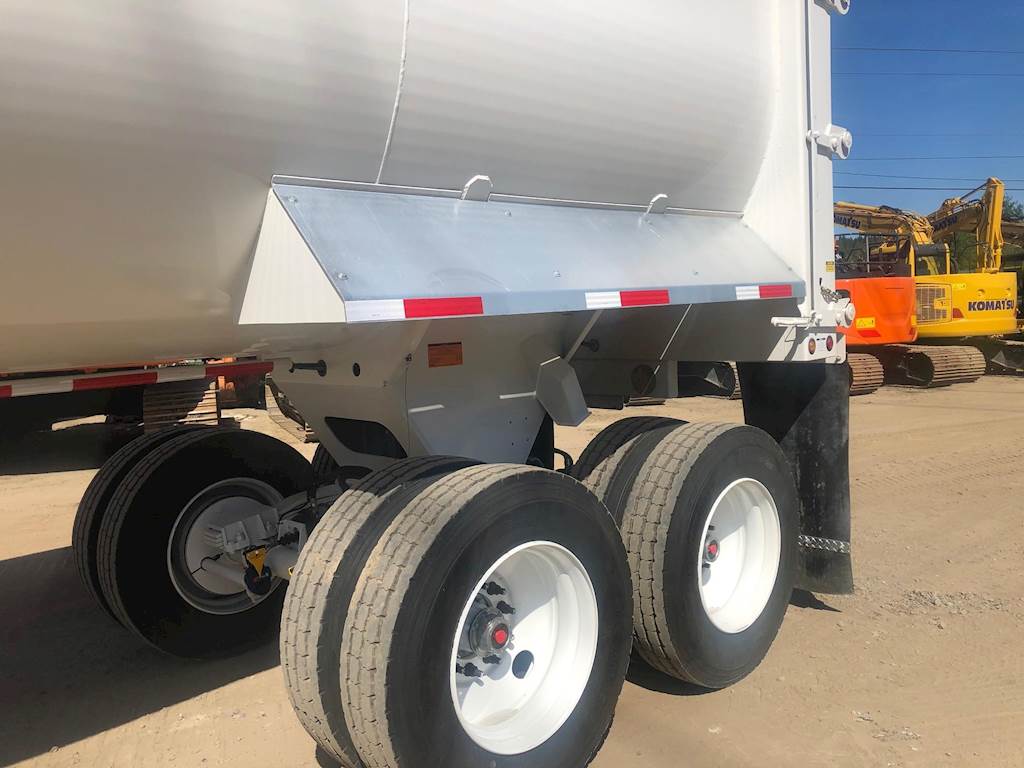 2025 Cross Country 380DT End Dump Trailer