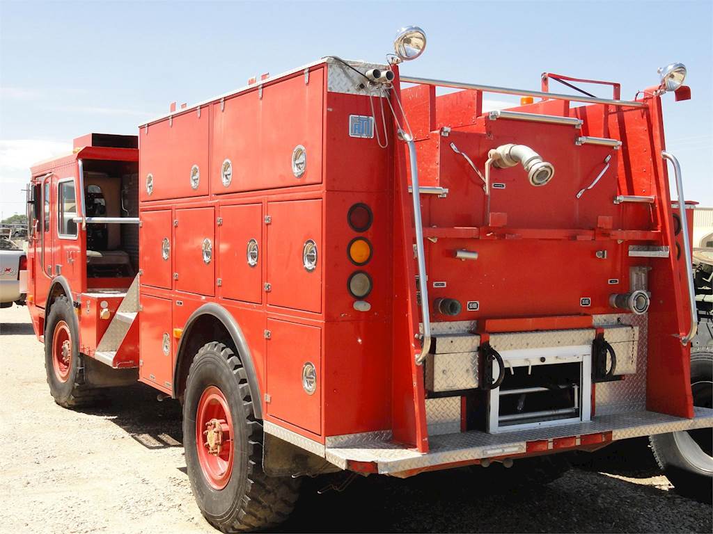 1987 Amertek 2500L Fire Truck