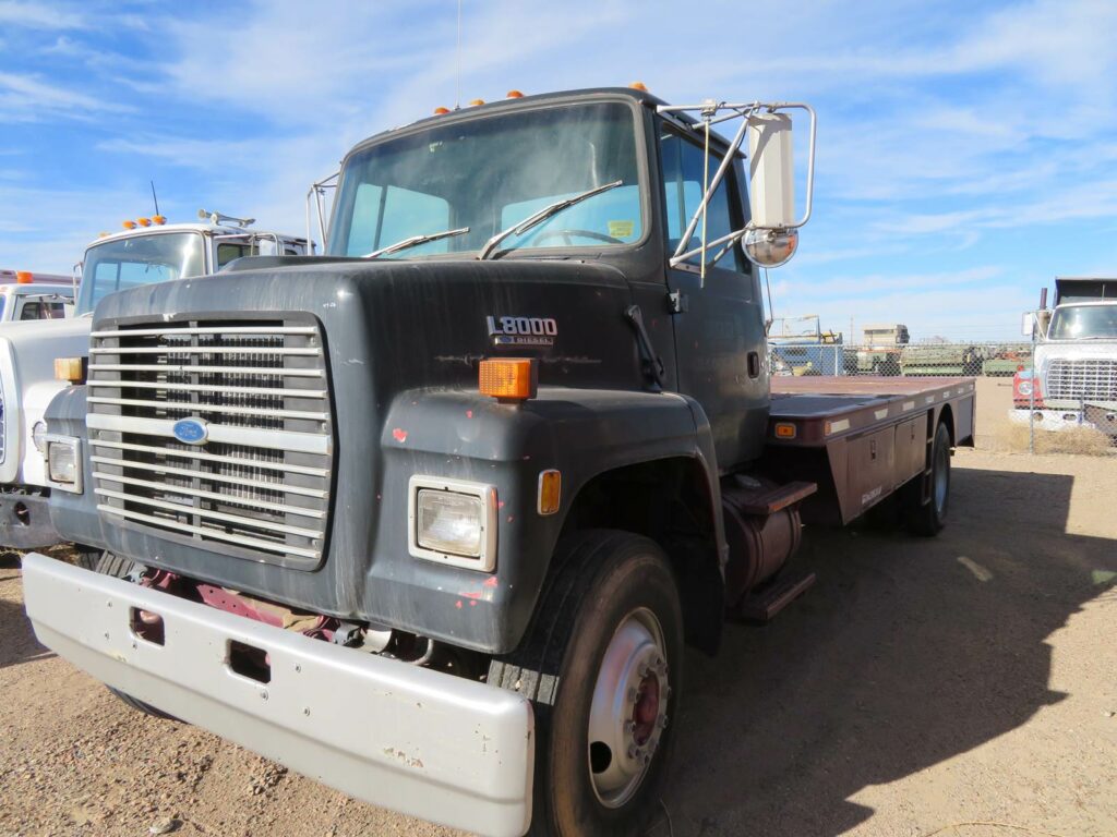 1992 Ford L8000 Flatbed Dump Truck