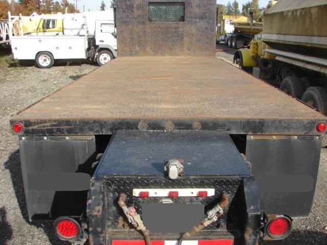 2000 International 9100 6X4 Flatbed Truck w / 13 Speed Fuller Transmission